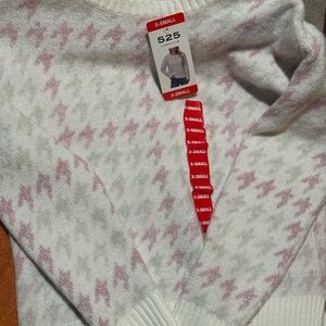 Women's Pink and White Sweater